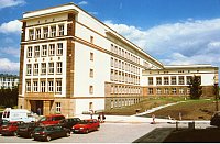 Institut für Chemie: Kurt-Mothes-Str. 2
